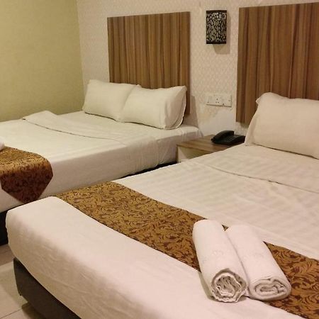 101 Lake View Hotel Puchong Buitenkant foto