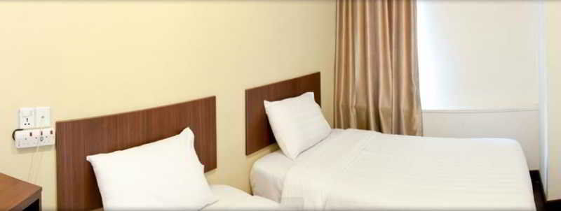 101 Lake View Hotel Puchong Buitenkant foto