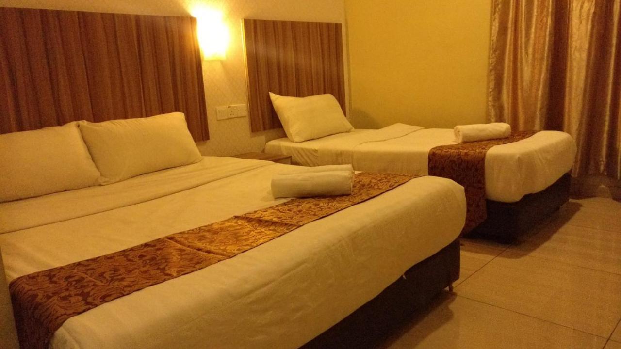 101 Lake View Hotel Puchong Buitenkant foto